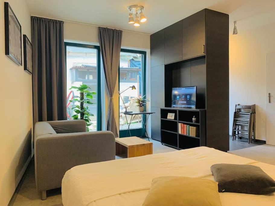 Cozy Friendly Place With Free Parking Prag Exterior foto