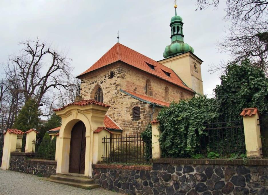 Cozy Friendly Place With Free Parking Prag Exterior foto