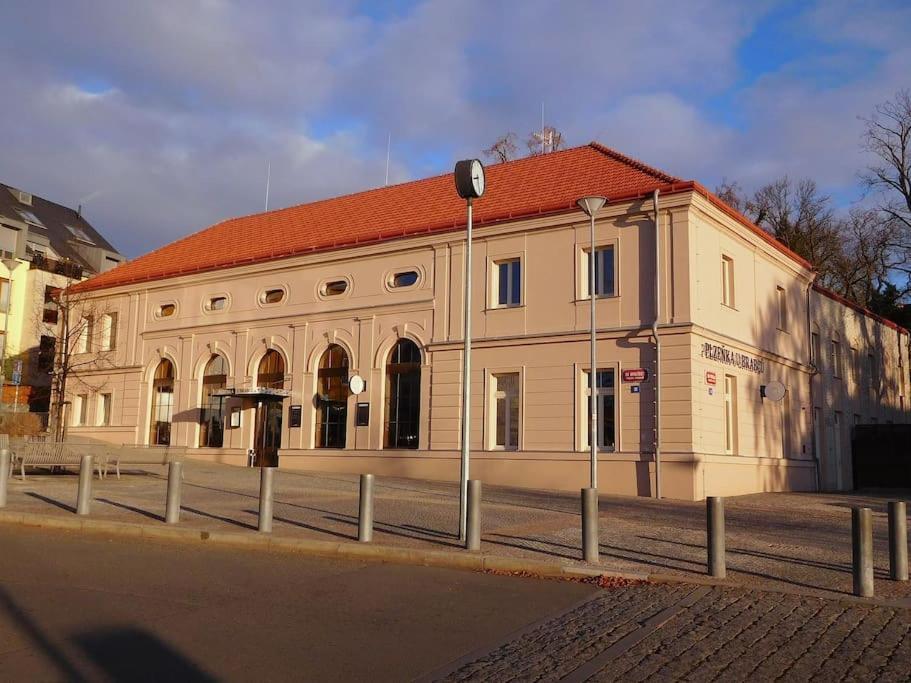 Cozy Friendly Place With Free Parking Prag Exterior foto